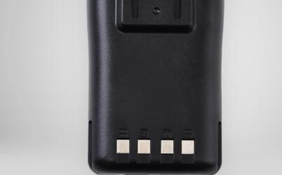 手持臺(tái)對(duì)講機(jī)：620等雙節(jié)鋰電池放久了，充電一段時(shí)間仍不能使用怎么辦?